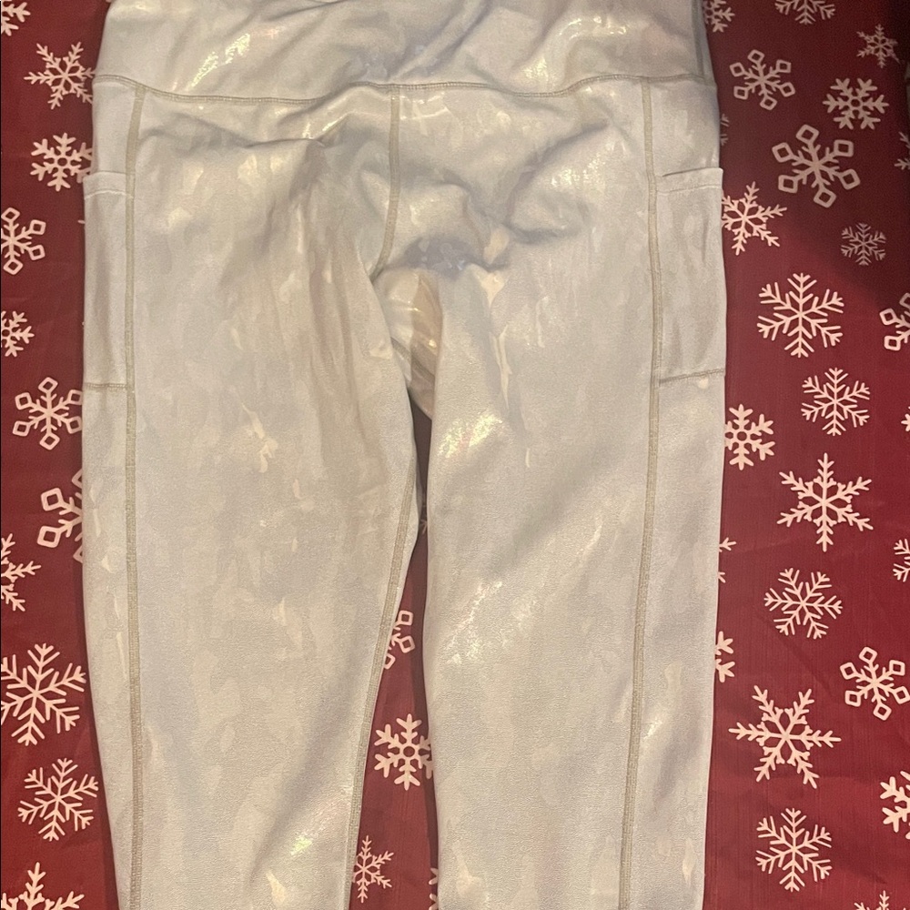 Women  Shimmering White Leggings